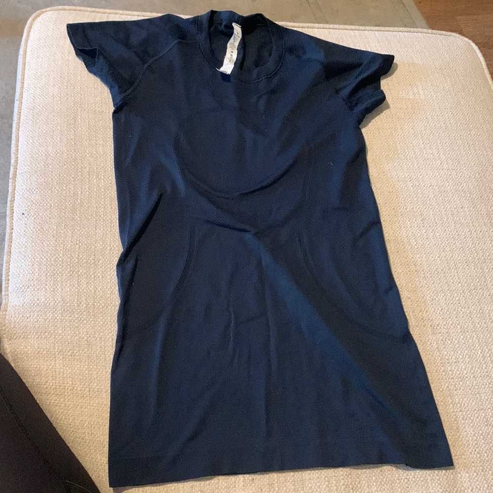 Lululemon swiftly tech top